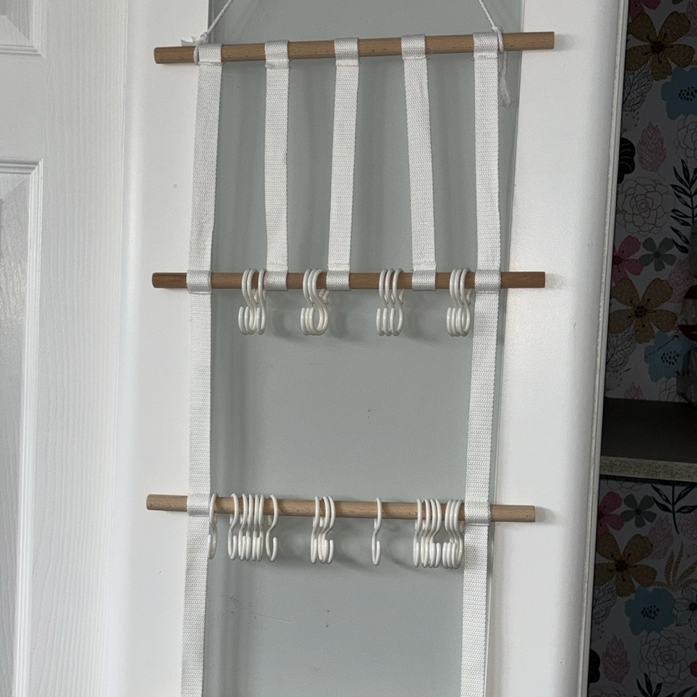 Girls headband and clip bows holder display